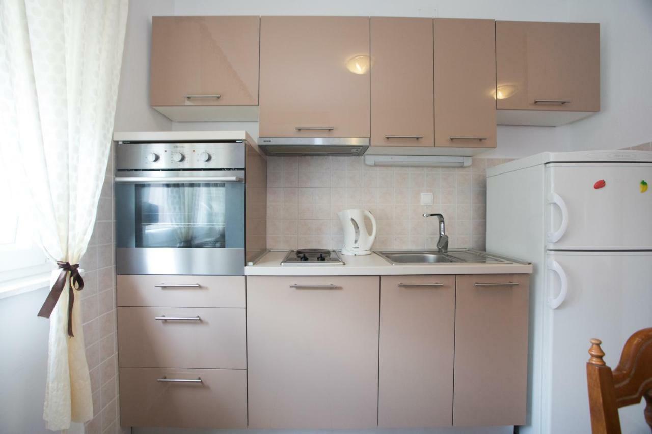 Apartment Ana Водице Екстериор снимка