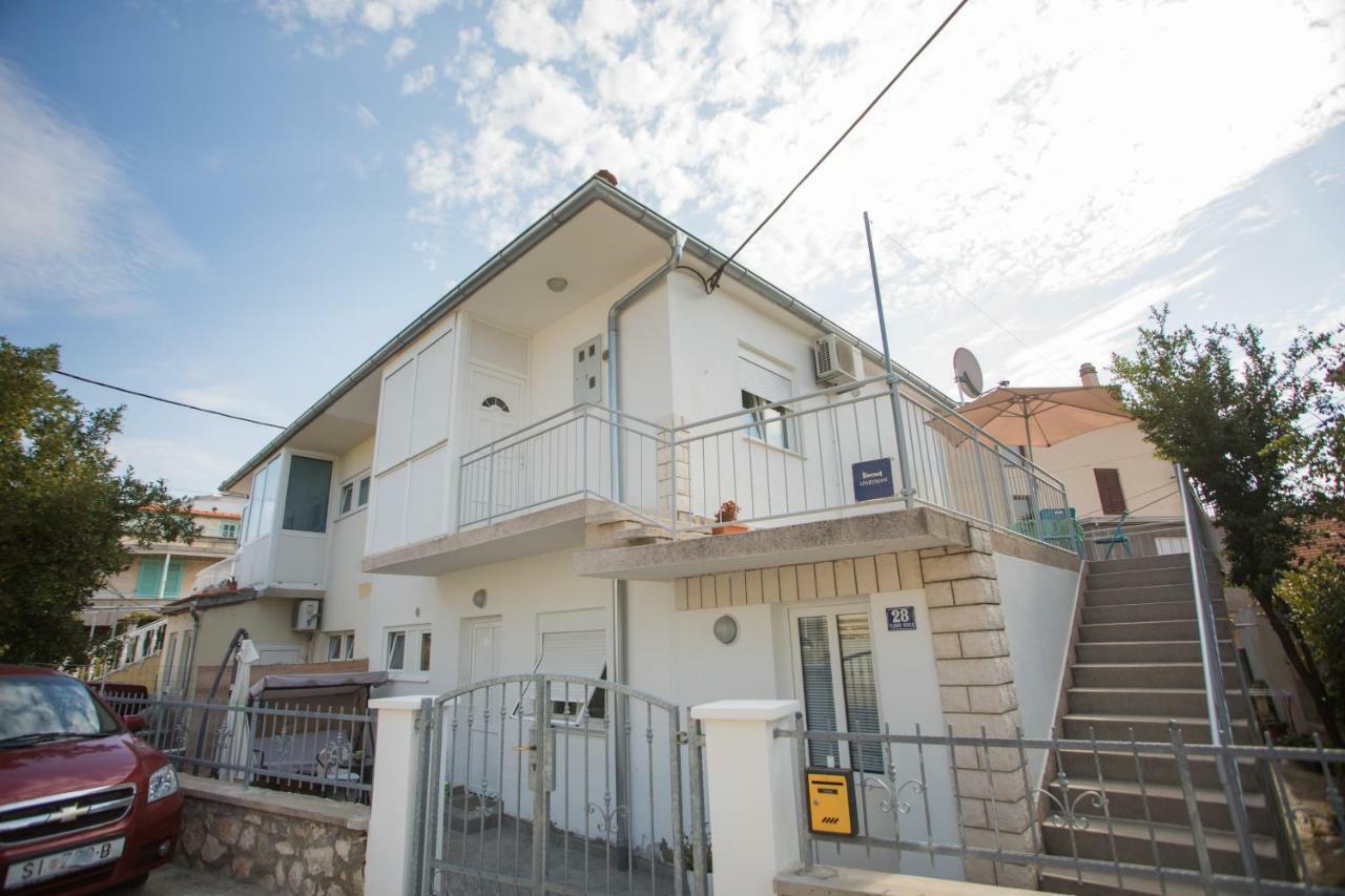 Apartment Ana Водице Екстериор снимка
