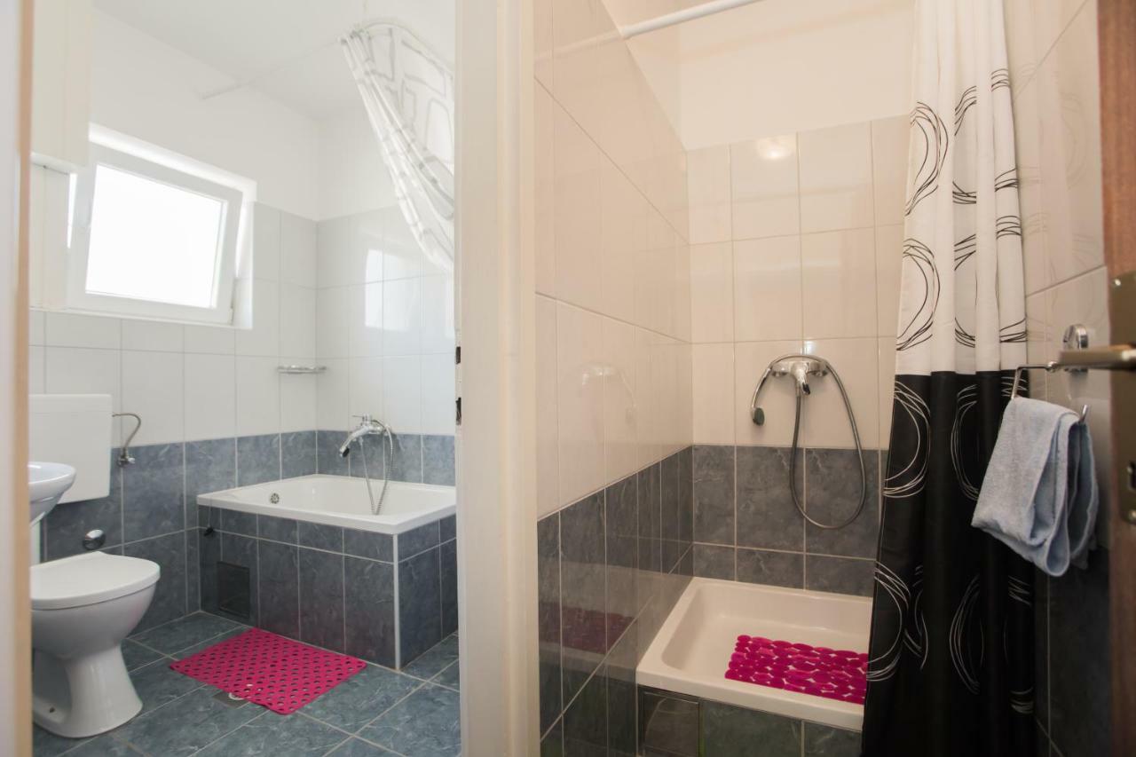 Apartment Ana Водице Екстериор снимка