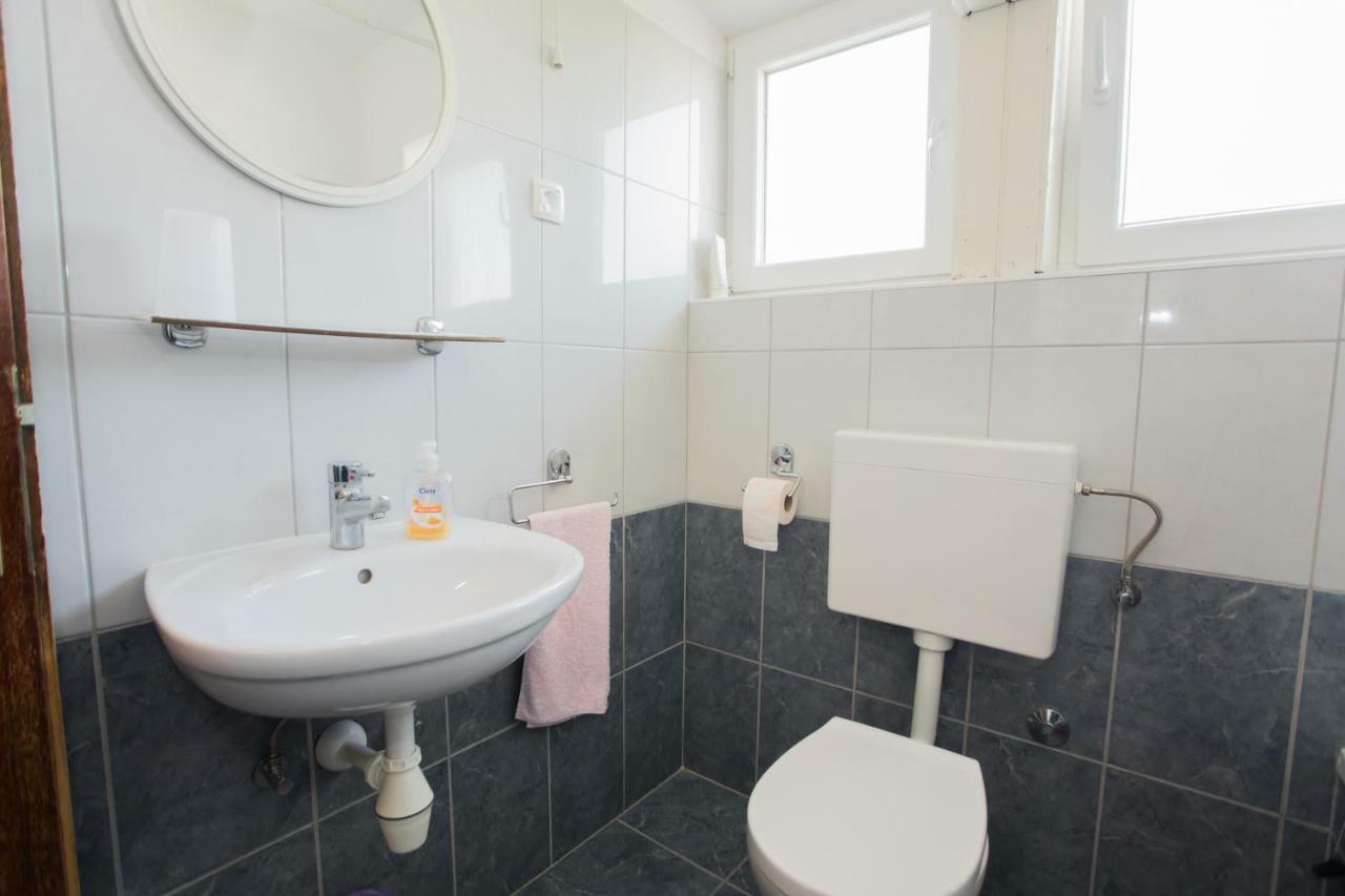 Apartment Ana Водице Екстериор снимка