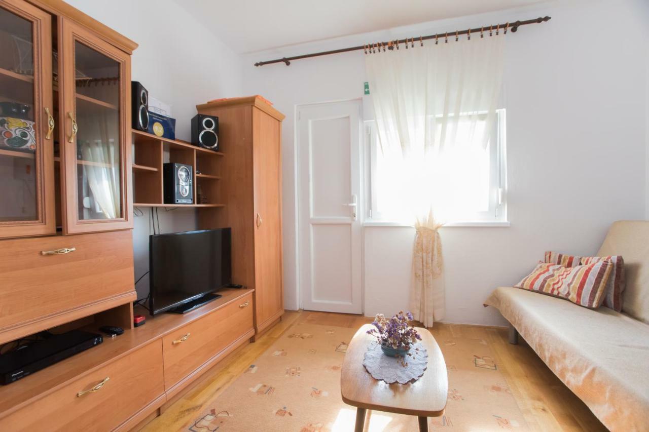 Apartment Ana Водице Екстериор снимка