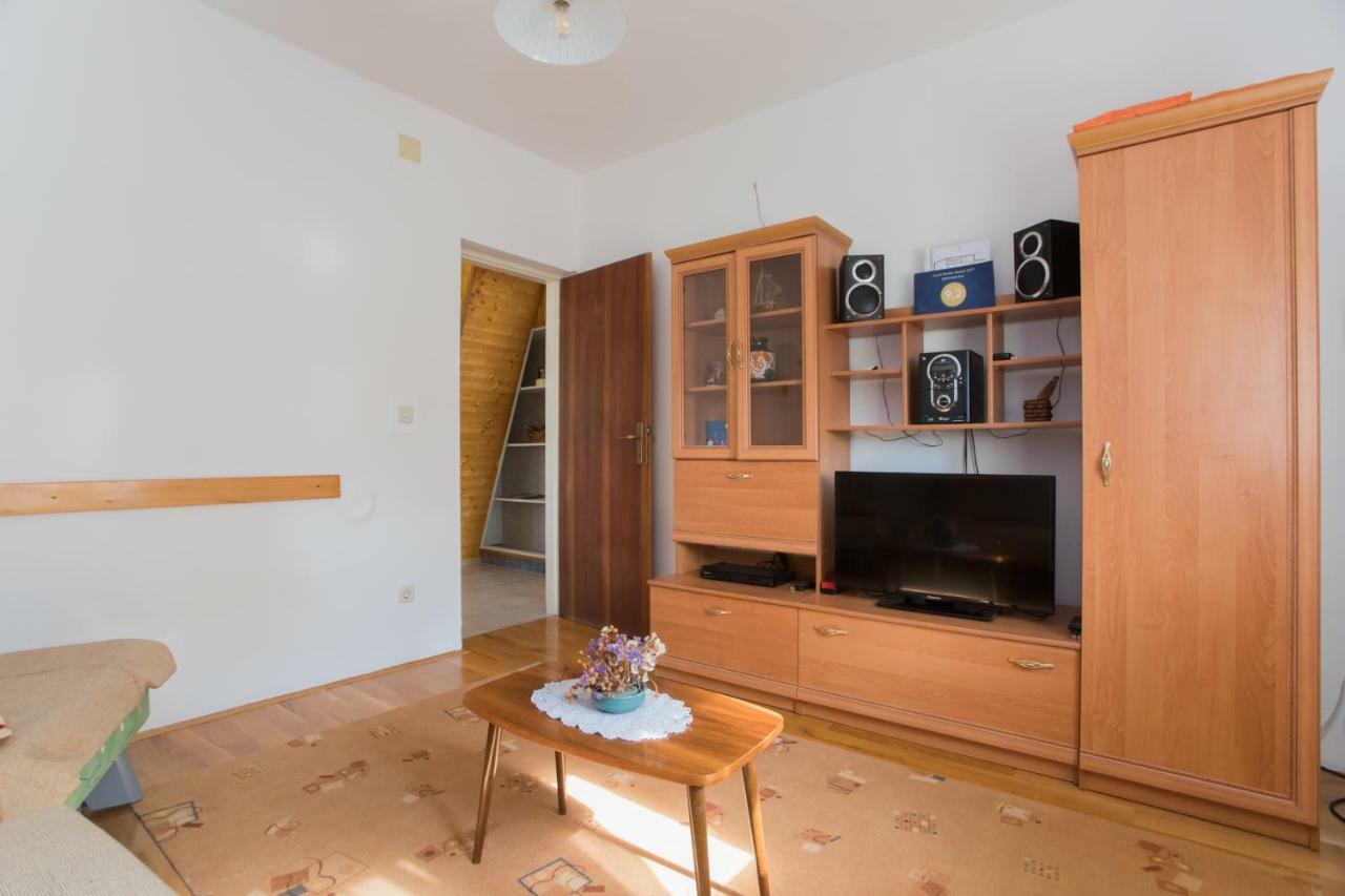 Apartment Ana Водице Екстериор снимка
