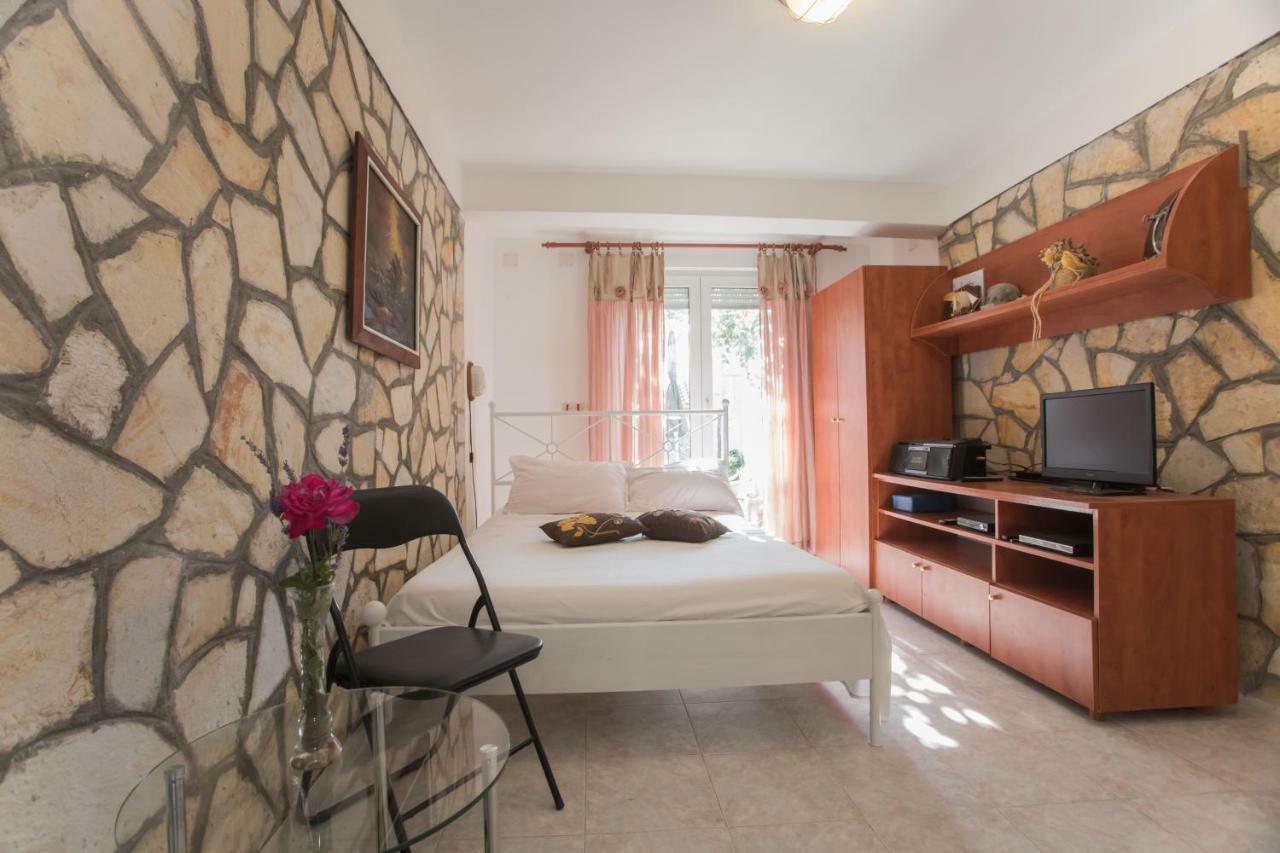 Apartment Ana Водице Екстериор снимка